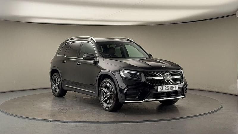 Cosmos black Used 2025 Mercedes GLB200 Executive SUV | £32,600 (Good price) - Image 1/4
