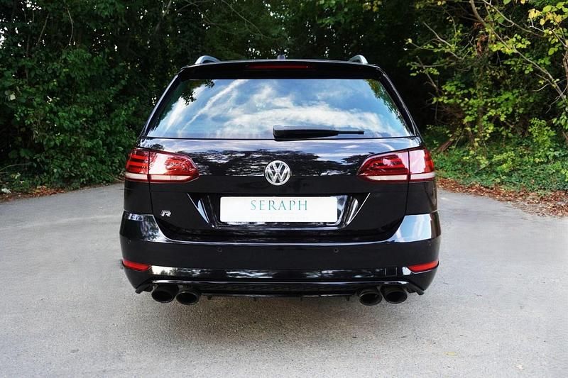 Used VW Golf VII R 310 HP (228 kW) 2017 Black Estate