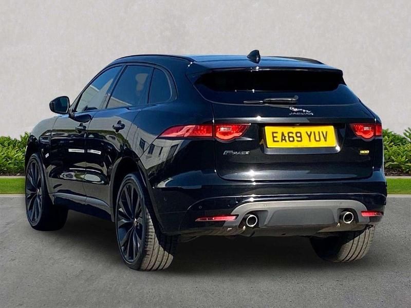 Used Jaguar F-Pace 300 HP (220 kW) 2019 Black SUV
