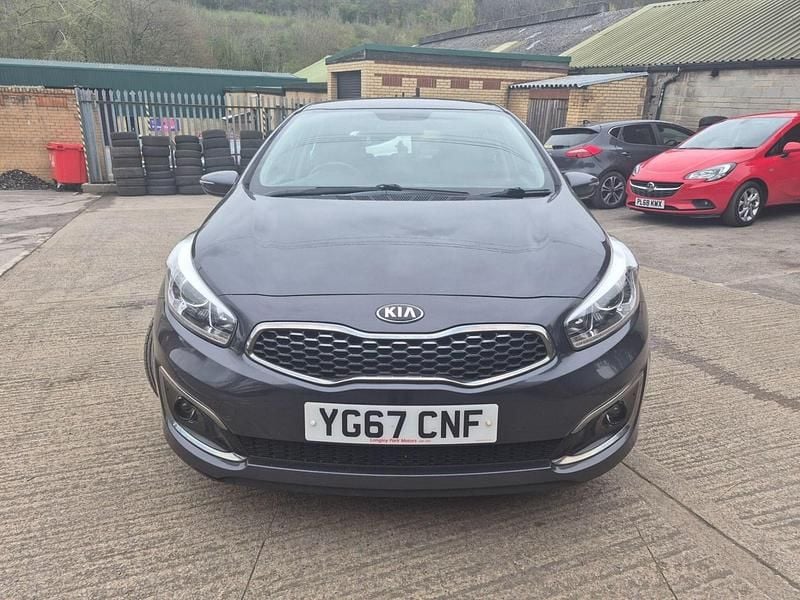 Used Kia Ceed 2017 Silver Hatchback