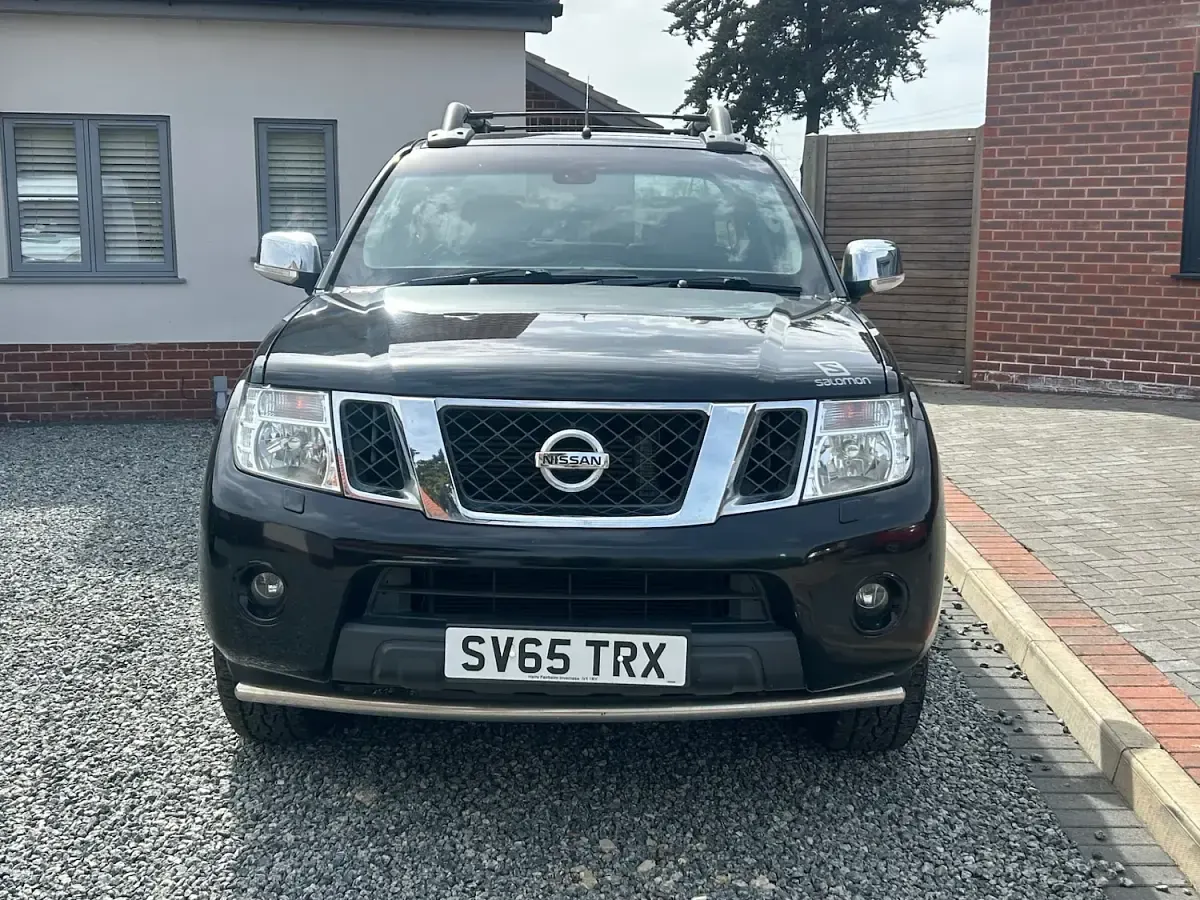 Used Nissan Navara 2015 Black Pickup
