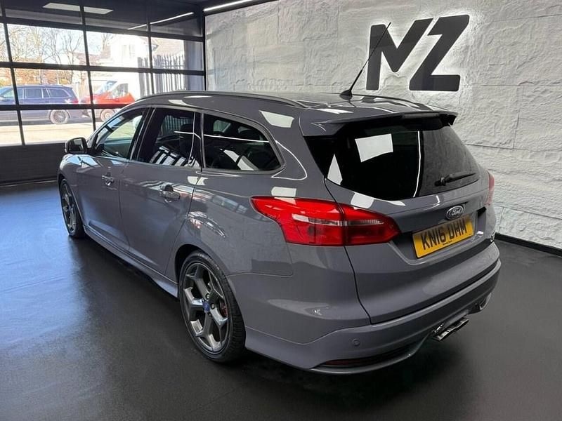 Used Ford Focus ST 185 HP (136 kW) 2016 Grey Estate
