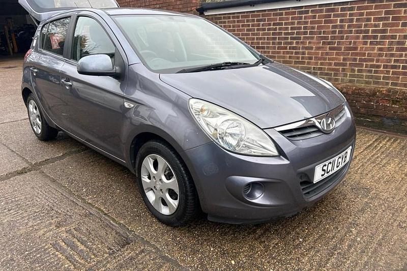 Used Hyundai i20 Comfort 2011 Grey Hatchback