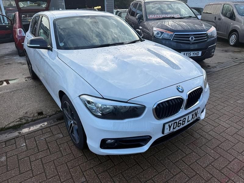White Used 2018 BMW 118 Sport Line Hatchback | £9,995 (Fair price) - Image 1/4