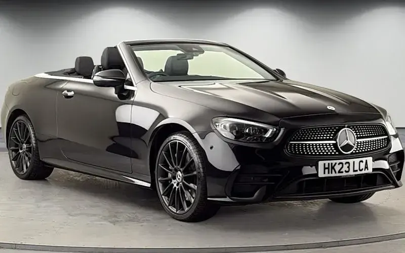 Usado Mercedes E400 AMG line 330 HP (242 kW) 2023 Cabrios