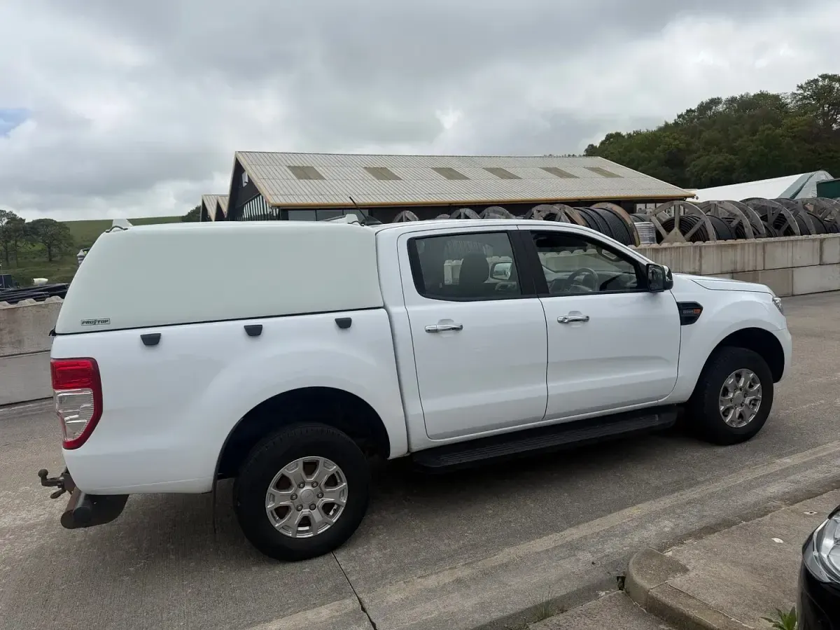 Used Ford Ranger XLT 170 HP (125 kW) 2022 White Pickup