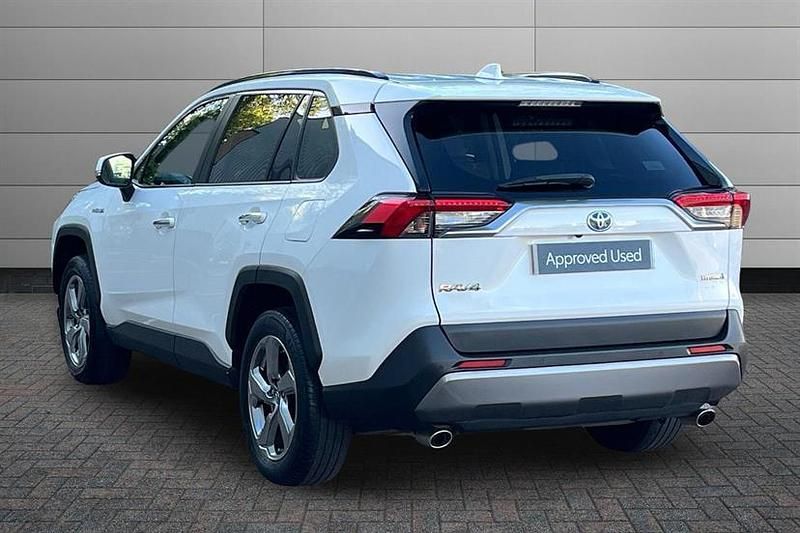 Used Toyota RAV4 Hybrid 218 HP (160 kW) 2019 White SUV
