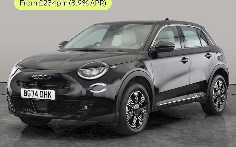 Used Fiat 600 101 HP (74 kW) 2025 SUV