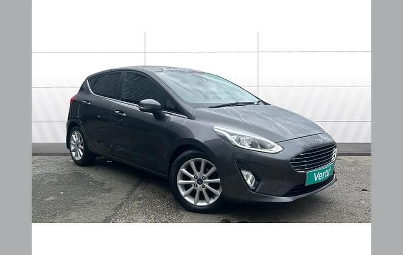 Used Ford Fiesta Titanium 100 HP (73 kW) 2018 Grey Hatchback