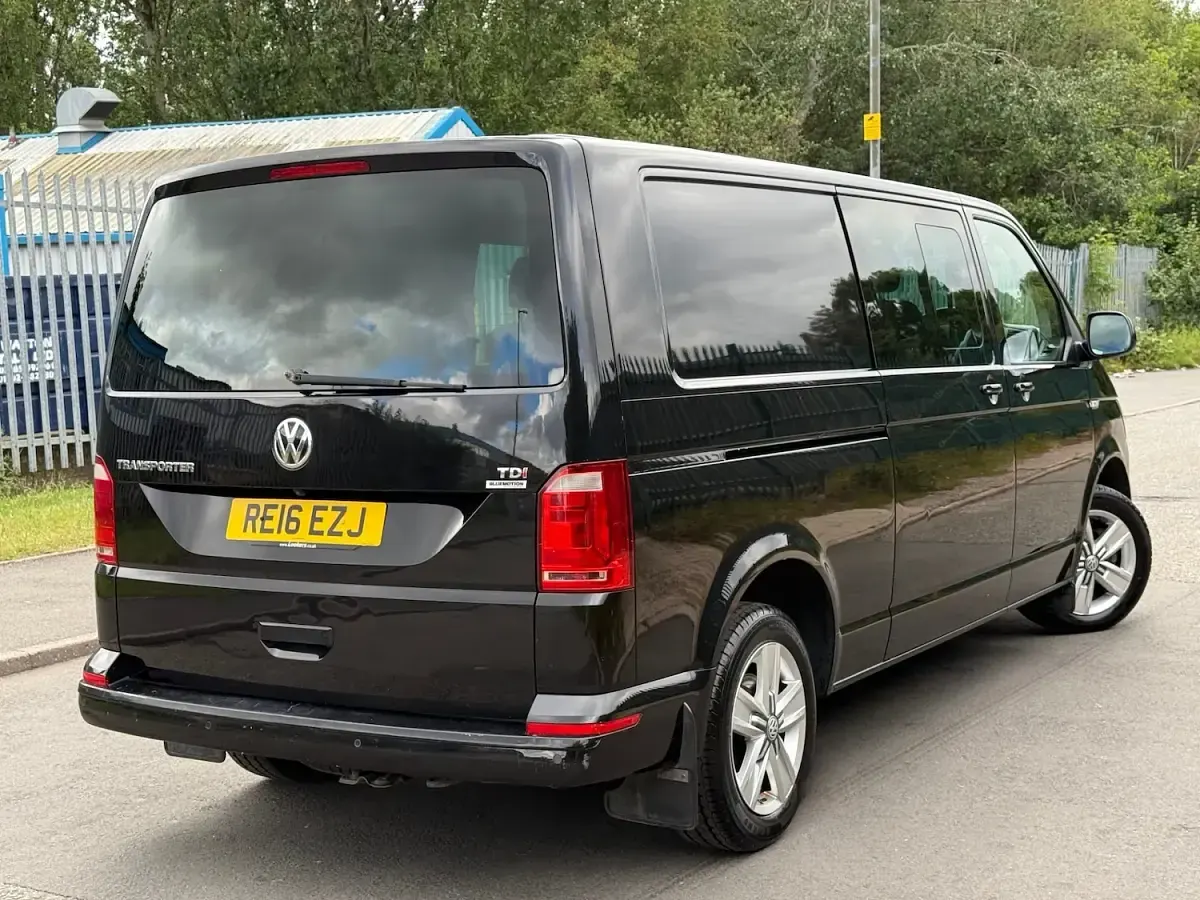 Used VW T6 Highline 140 HP (102 kW) 2016 Black Van