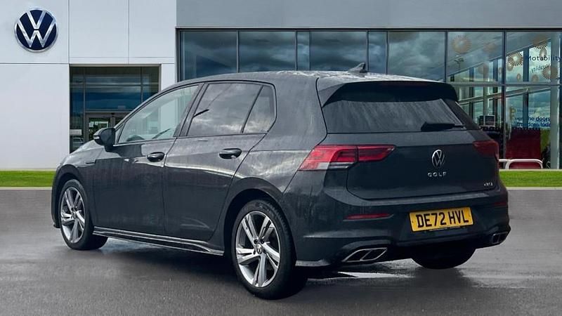 Second-hand VW Golf VIII R-line 150 CP (110 kW) 2022 Gri