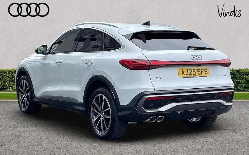 Used Audi Q5 Sportback Advanced 204 HP (150 kW) 2025 White SUV