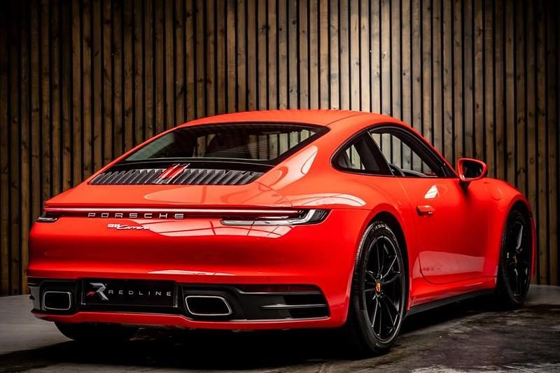 Second-hand Porsche 911 Carrera 385 CP (283 kW) 2021 Roșu Coupe
