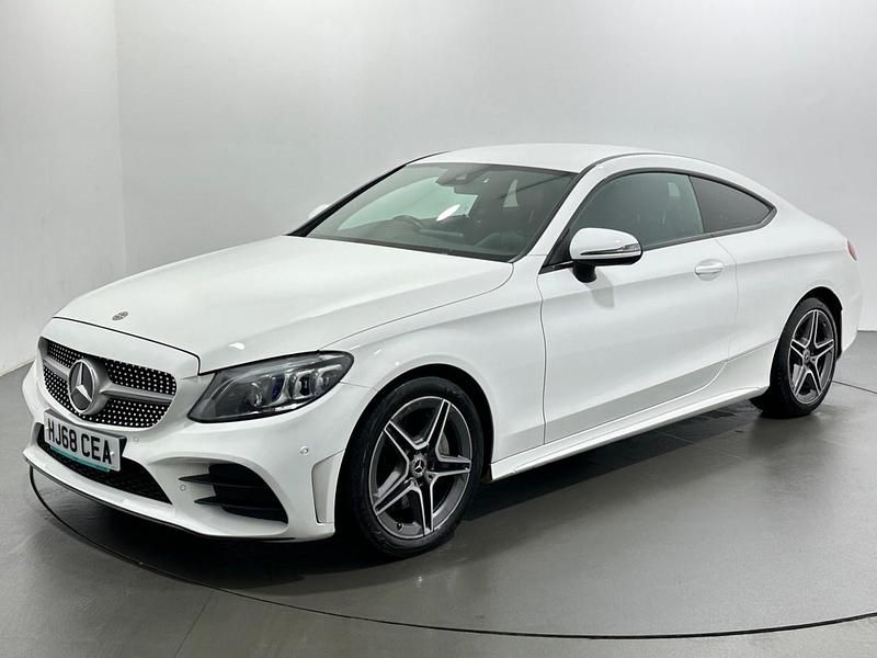 Used Mercedes C300 AMG Line Premium 258 HP (189 kW) 2018 White Coupe