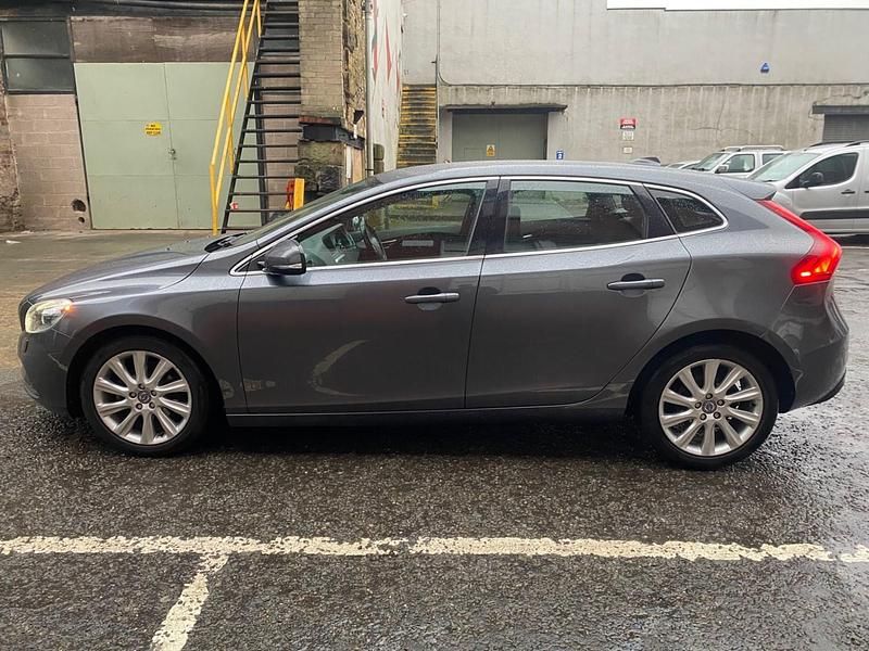Used Volvo V40 SE Lux 115 HP (84 kW) 2013 Grey Hatchback