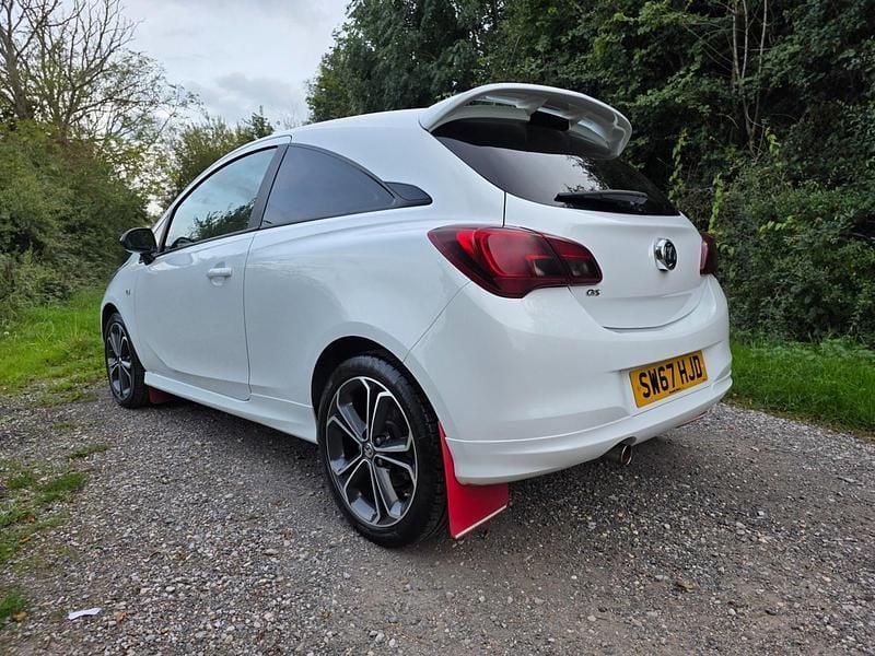 Used Vauxhall Corsa Edition 150 HP (110 kW) 2017 White Hatchback