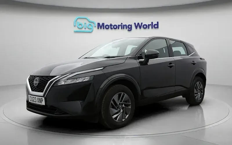 Used Nissan Qashqai Acenta Premium 140 HP (102 kW) 2023 Black SUV