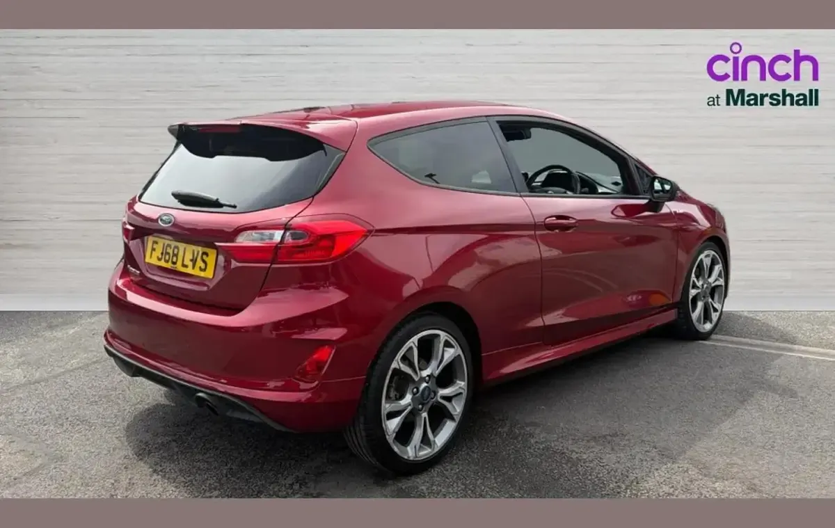 Used Ford Fiesta ST-Line 125 HP (91 kW) 2018 Red Hatchback