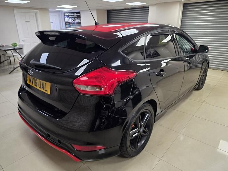 Used Ford Focus Zetec 2016 Black Hatchback