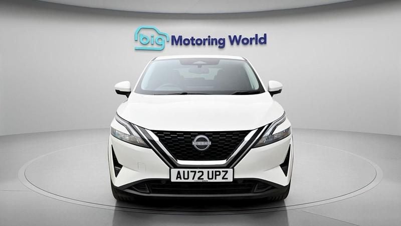 Used Nissan Qashqai N-Connecta 140 HP (102 kW) 2022 White SUV