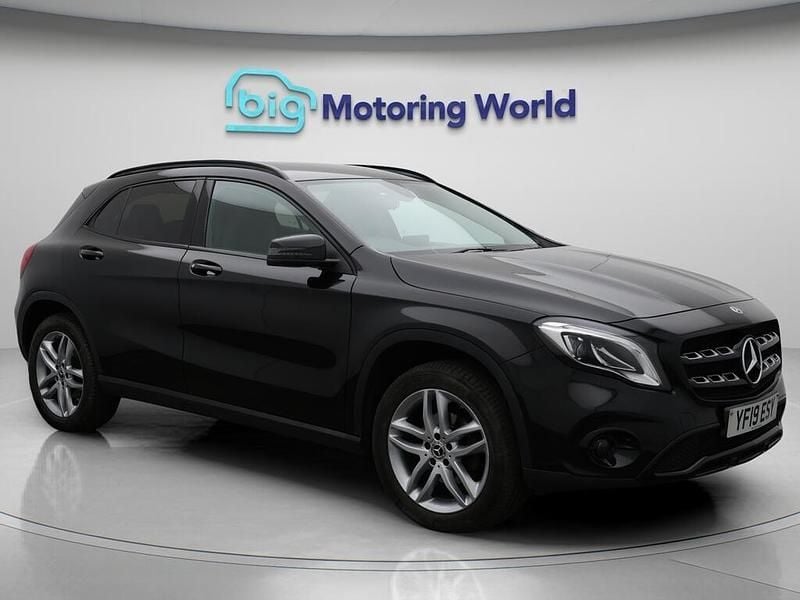 Black Used 2019 Mercedes GLA180 Urban SUV | £14,000 (Fair price) - Image 1/4