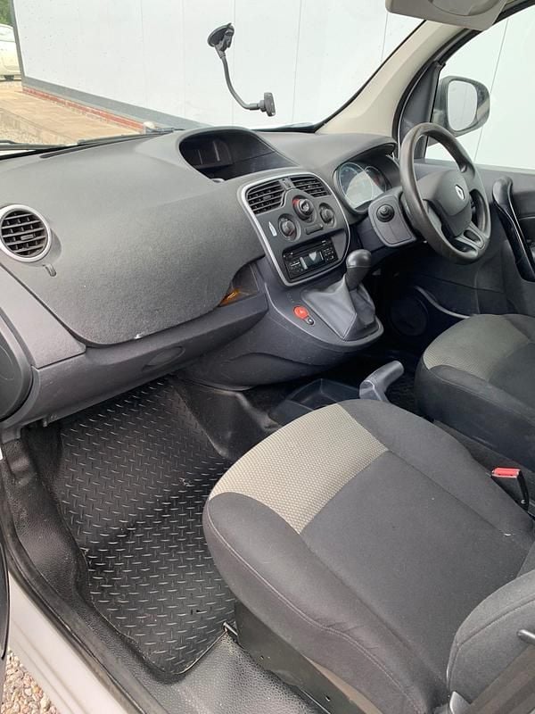 Used Renault Kangoo Business 44 kW (60 HP) 2019 White