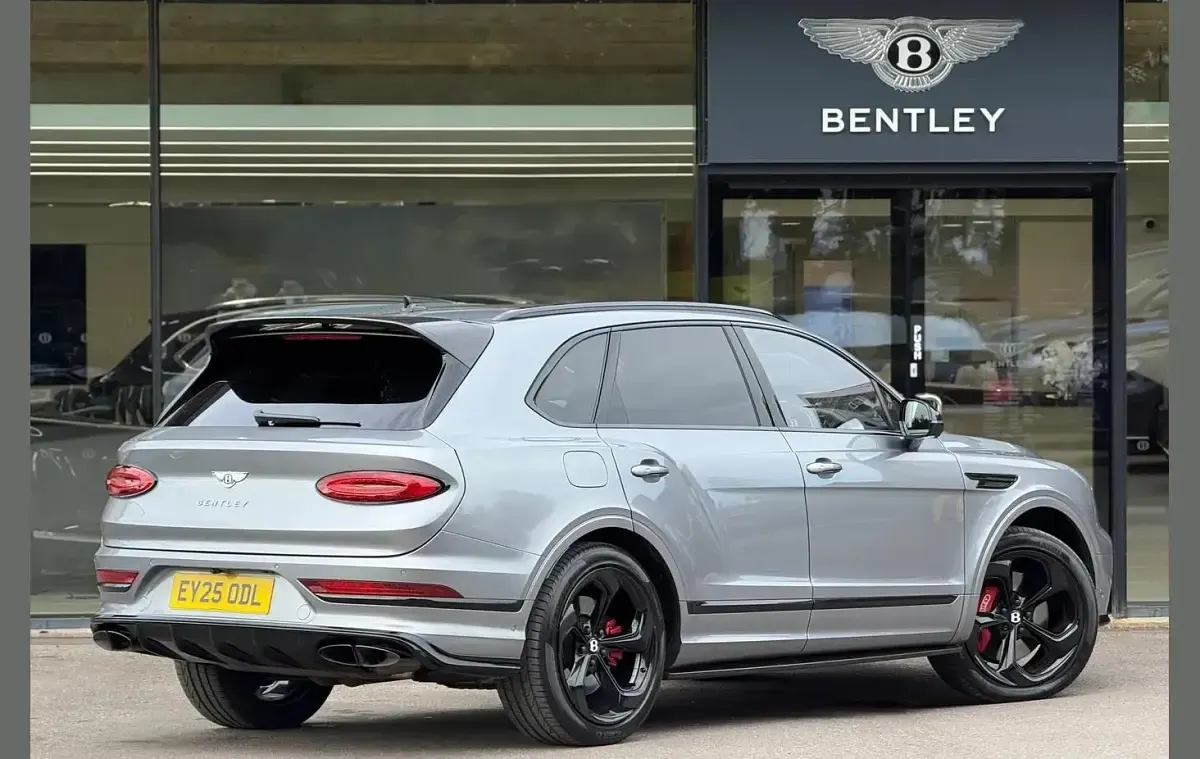 Used Bentley Bentayga 542 HP (398 kW) 2025 Grey SUV