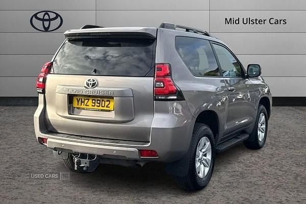 Used Toyota Land Cruiser Active 204 HP (150 kW) 2023 Bronze Estate