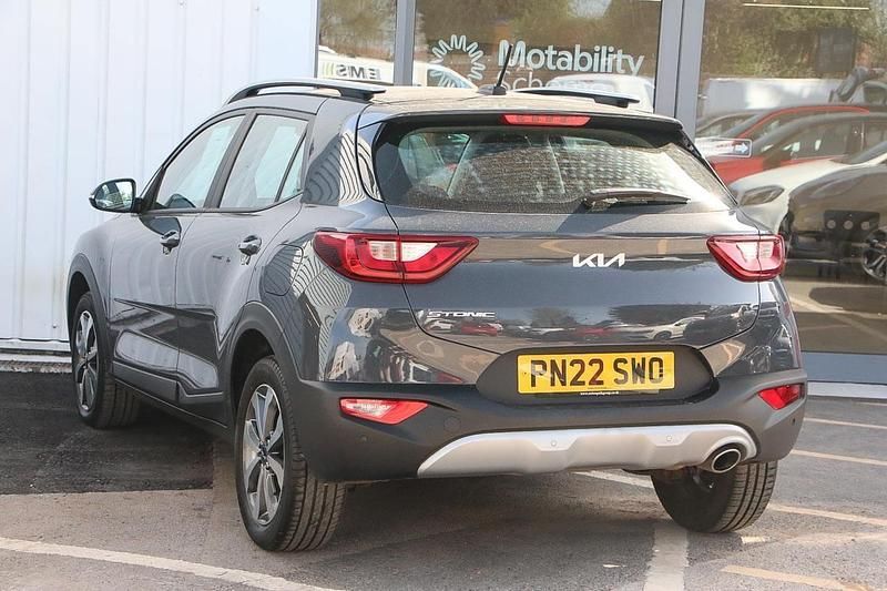 Used Kia Stonic 99 HP (72 kW) 2022 Grey SUV