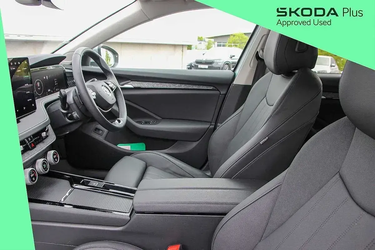 Used Skoda Superb SE L 150 HP (110 kW) 2025 Pebble silver metallic Hatchback