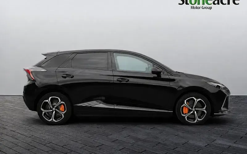 Used MG MG4 EV 319 kW (435 HP) 2024 Black Hatchback