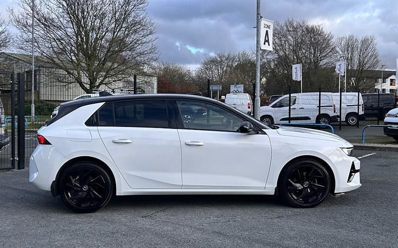 Used Vauxhall Astra GS Line 131 HP (96 kW) 2025 Hatchback