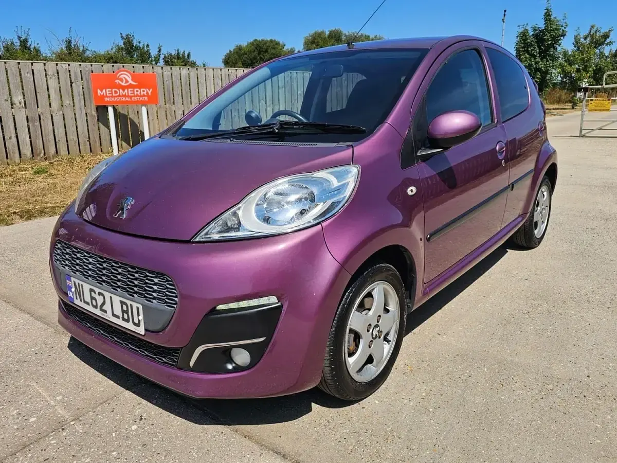 Used Peugeot 107 Allure 68 HP (50 kW) 2012 Mauve/purple Hatchback