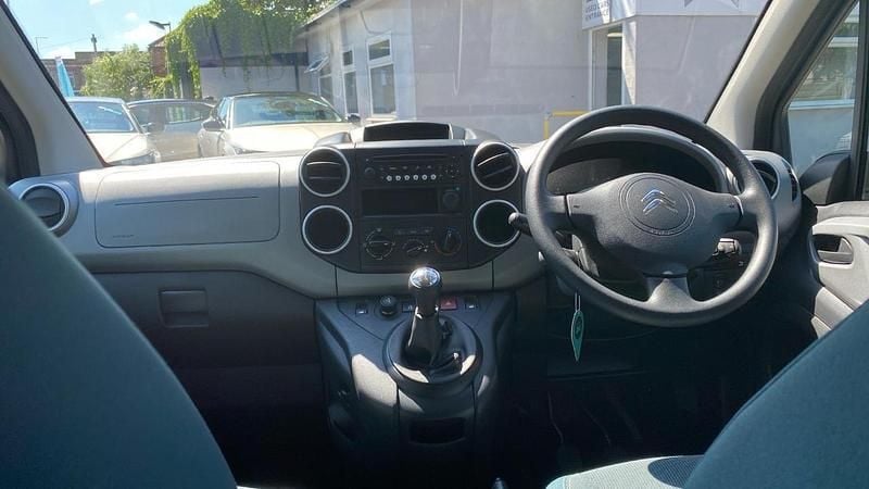 Blue Used 2019 Citroën Berlingo Feel MPV | £10,490 (Super price) - Image 1/4