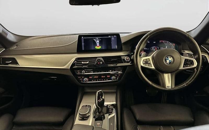 Used BMW 520 M Sport 190 HP (139 kW) 2020 White Estate