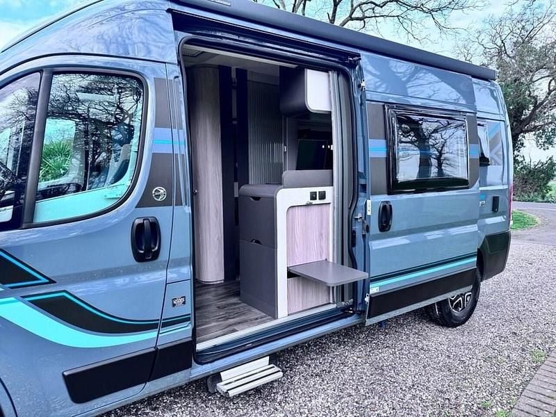 Used Fiat Ducato 140 HP (102 kW) 2024 Grey Van