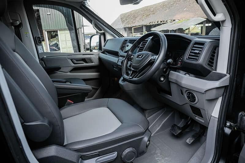 Used MAN TGE 180 HP (132 kW) 2022 White Van