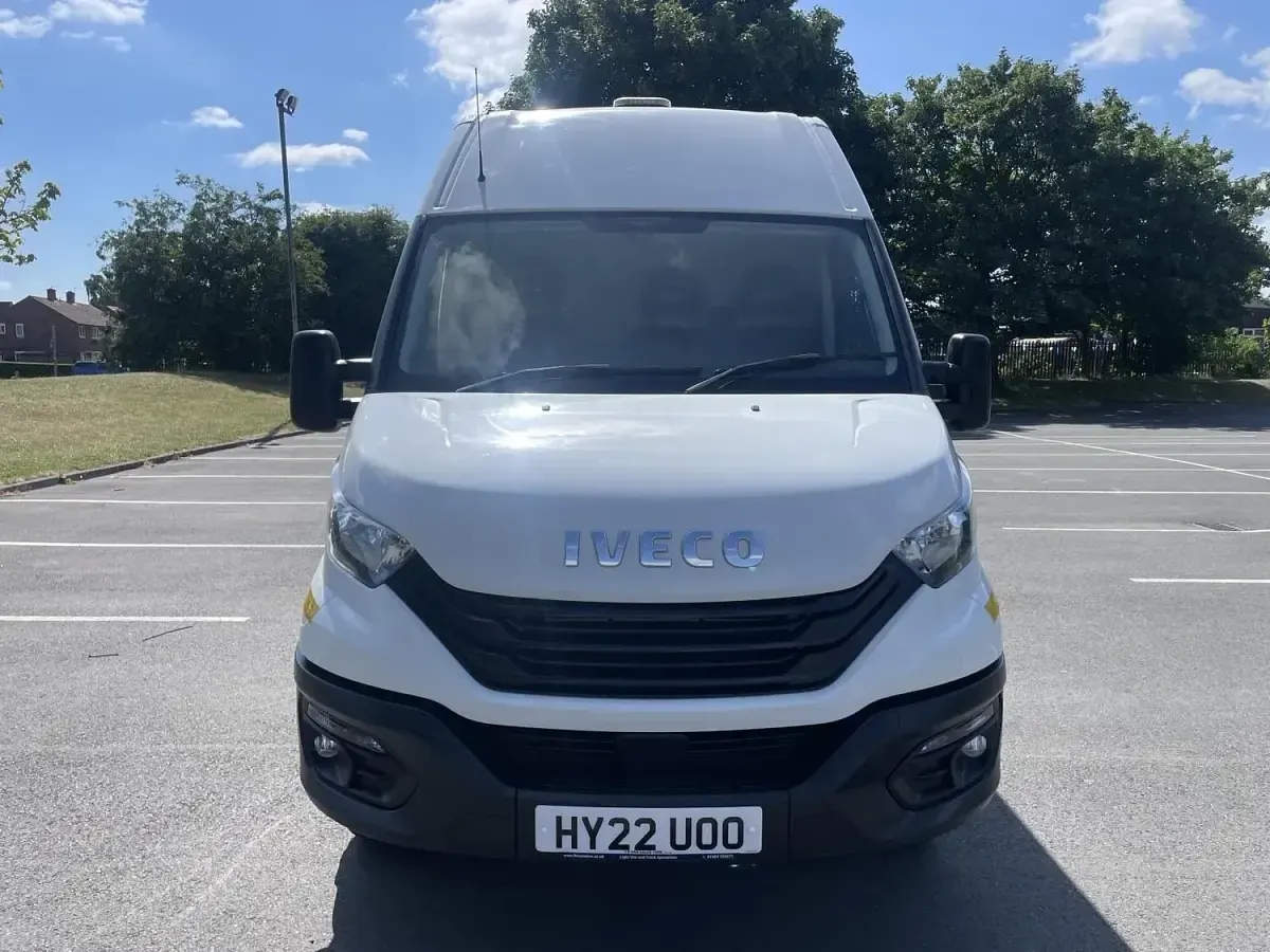 Used Iveco Daily 160 HP (117 kW) 2022 White