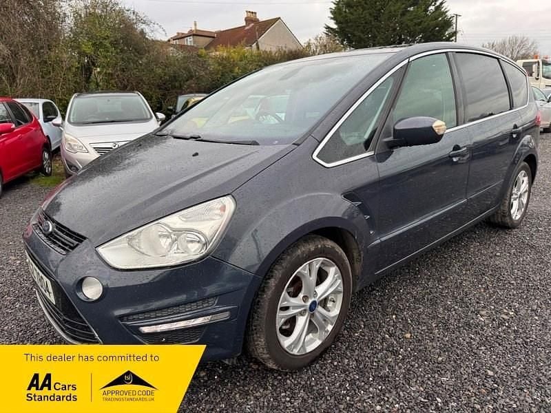 Grey Used 2014 Ford S-MAX Titanium MPV | £3,995 (Good price) - Image 1/4