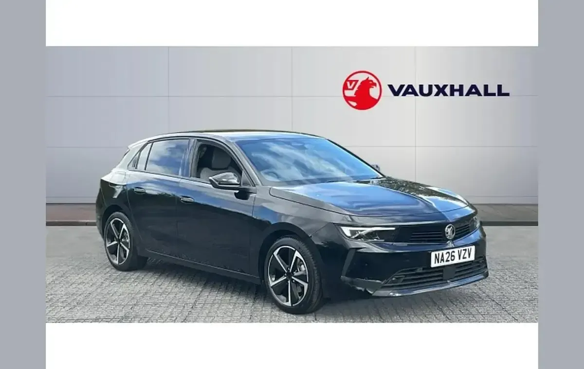 Second-hand Vauxhall Astra 131 CP (96 kW) 2025 Hatchback