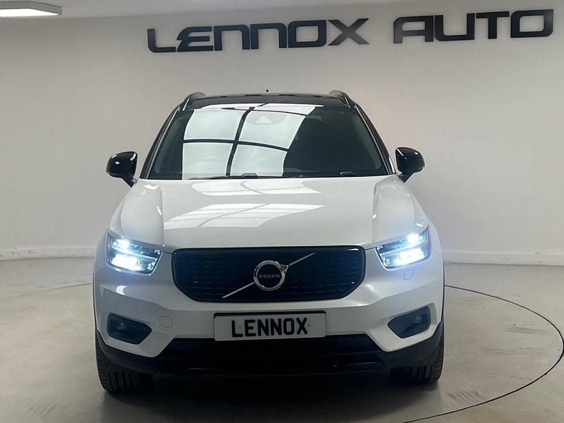 Used Volvo XC40 R-Design Pro 2021 White SUV