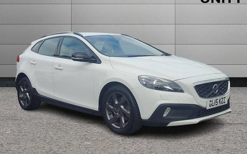Used 2015 Volvo V40 CC Estate | £7,489 (Good price) - Image 1/3