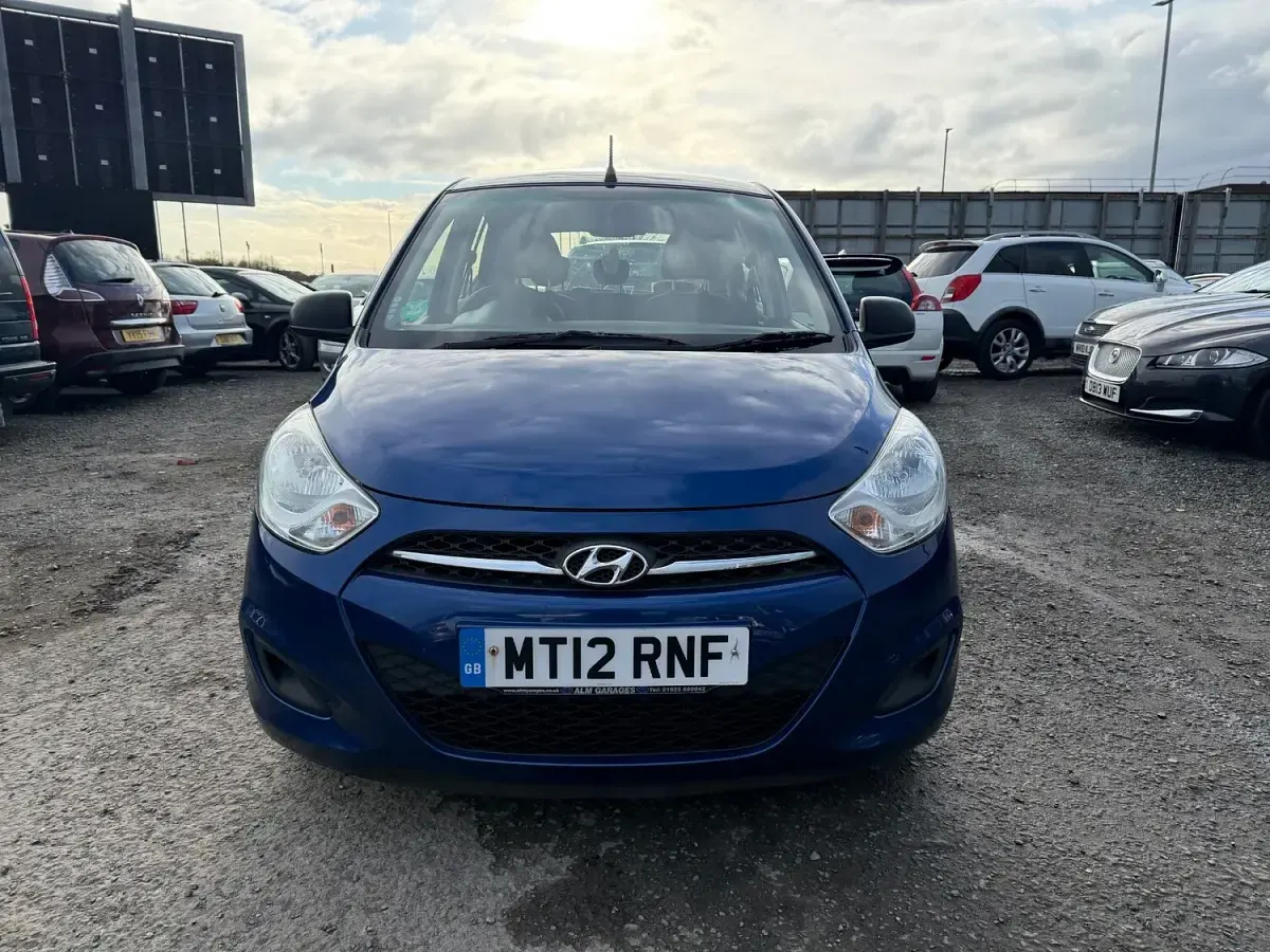 Używany Hyundai i10 Classic 86 KM (63 kW) 2012 Niebieski Hatchback