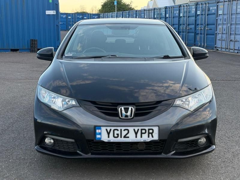 Begagnad Honda Civic ES 150 HK (110 kW) 2012 Svart Halvkombi
