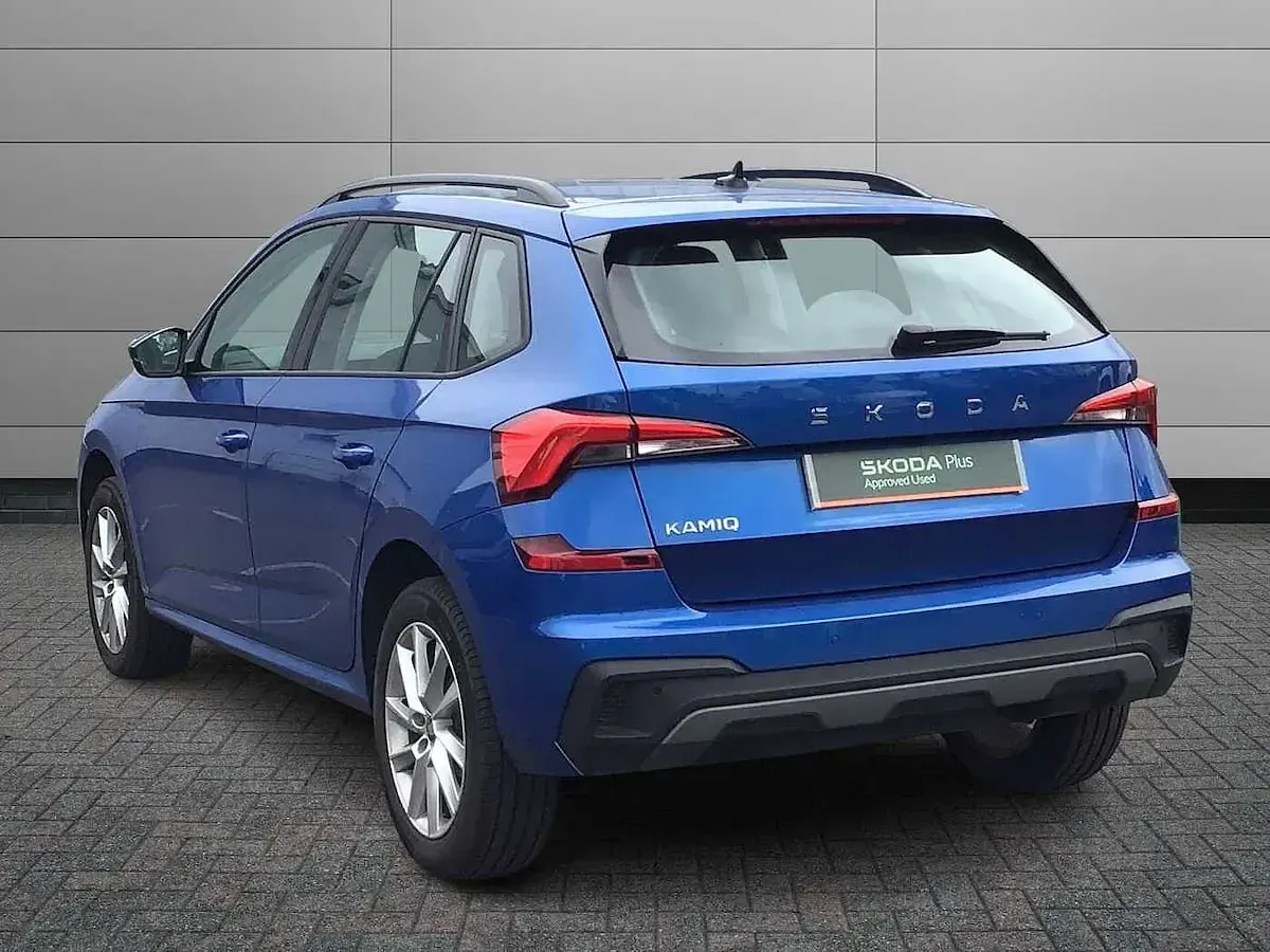 Used Skoda Kamiq SE 85 HP (62 kW) 2025 Race blue metallic SUV