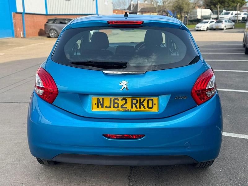 Usado Peugeot 208 Active 82 HP (60 kW) 2012 Azul Citadino