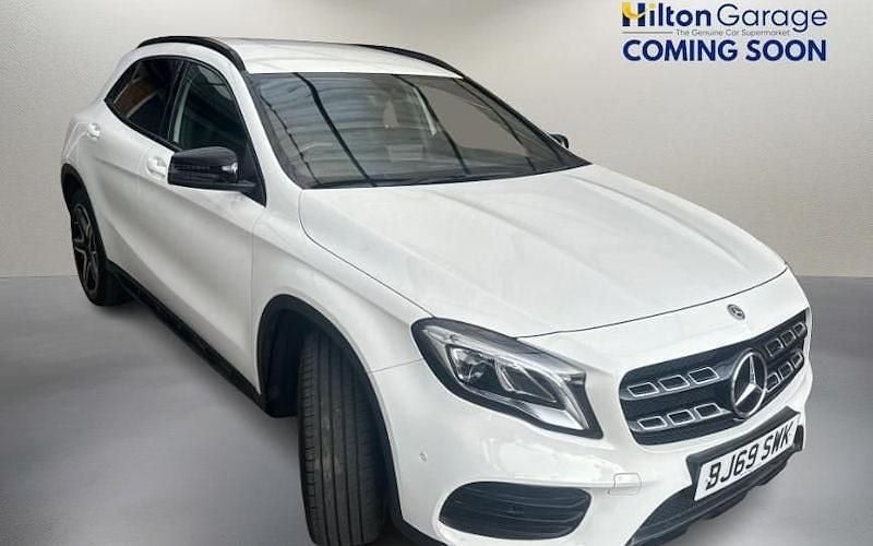 Used 2020 Mercedes GLA200 AMG line SUV | £15,700 (Fair price) - Image 1/1