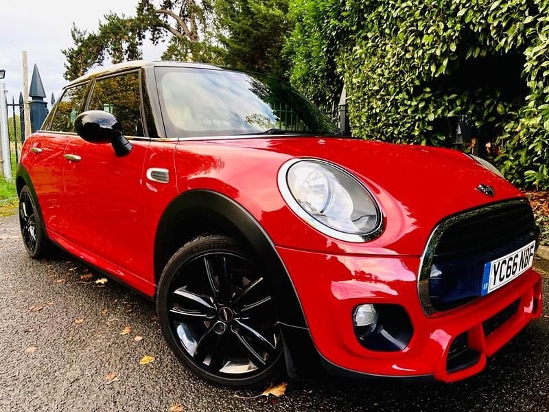 Red Used 2016 Mini John Cooper Works Chili Hatchback | £7,450 (Fair price) - Image 1/4