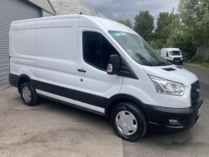 White Used 2022 Ford Transit Trend Van | £15,995 (Fair price) - Image 1/4