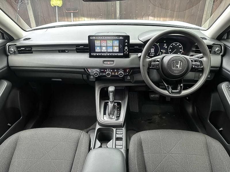 Used Honda HR-V Elegance 131 HP (96 kW) 2023 White SUV